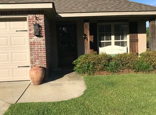 866 Graves Rd, Ellisville, MS 39437