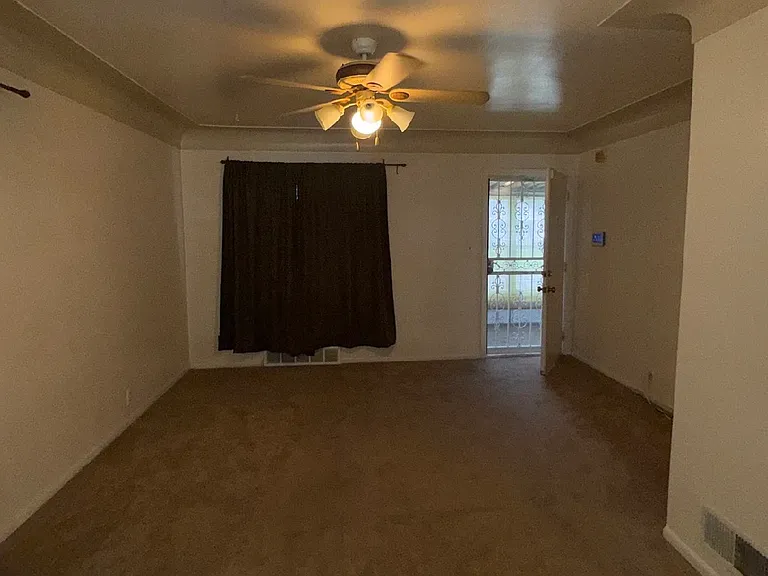 310 E Lyndon Ave — Photo 3