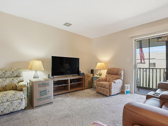 2nd image of 403 Marshall Ct NW Unit 6