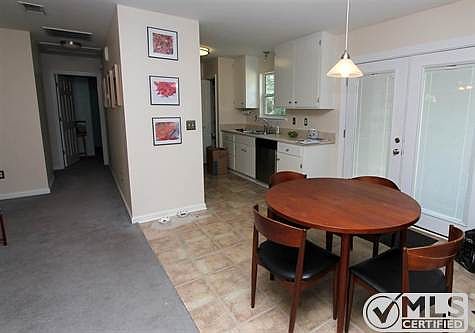 5th image of 16 Oneida St