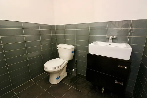 Rented by Compass | media 21