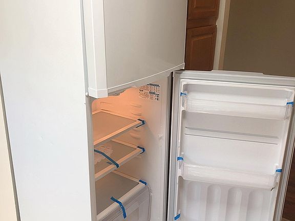 4th image of 602 Mayfair Dr S #2F