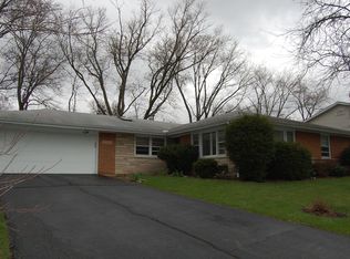 458 Roane Ln, Valparaiso, IN 46383