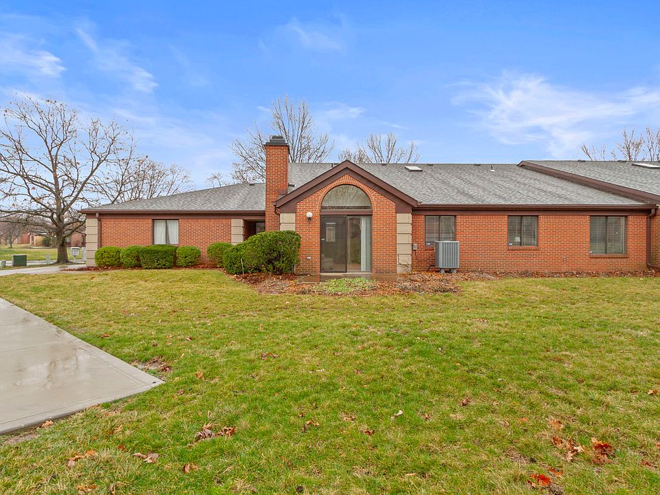 1st image of 9212 Golden Oaks E