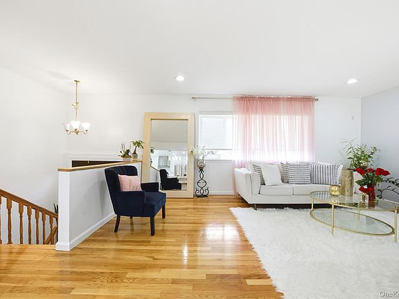 4th image of 38 Sutton Street