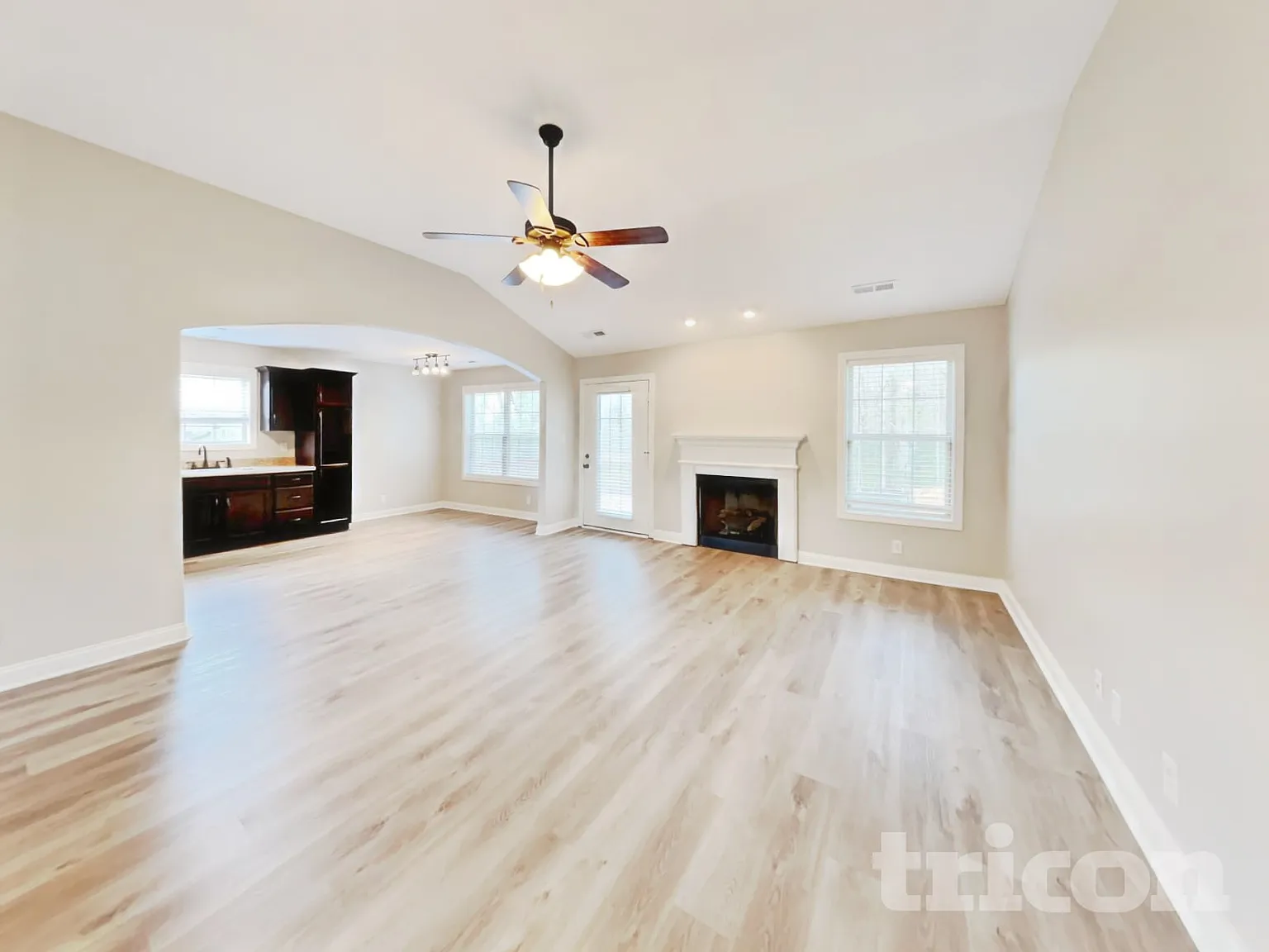 1889 Jackie Lorraine Drive Clarksville TN — Photo 3