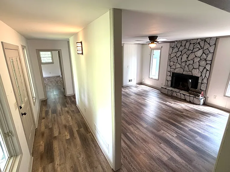 100 Penny Ln — Photo 12