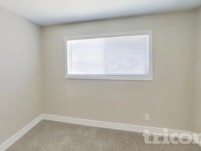 4820 W Hayward Ave — Photo 11