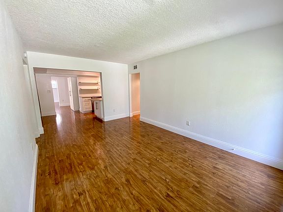 3rd image of 2618 Musselwhite Ave