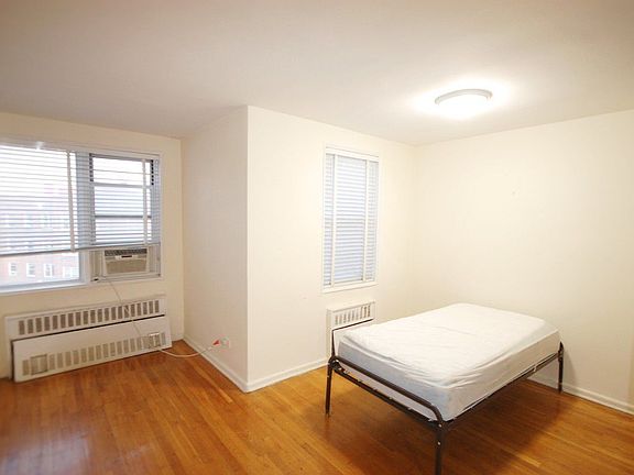 5th image of 699 W 239th St APT 7U
