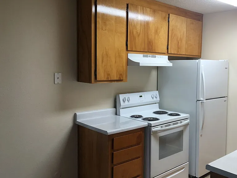 Bridgeford Apartments — Photo 12