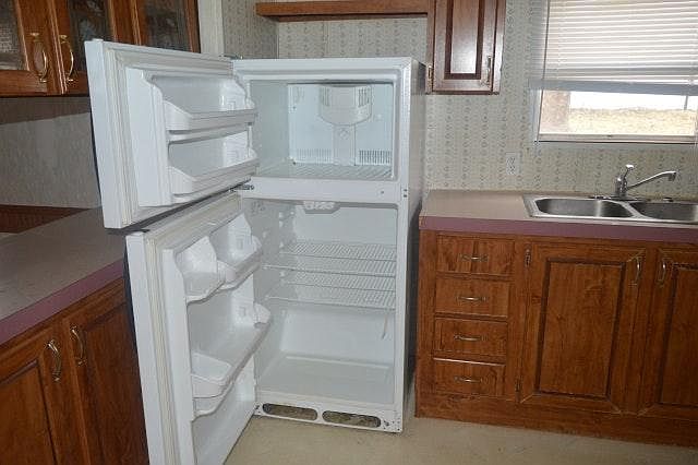 1st image of 111 Fernwood Dr