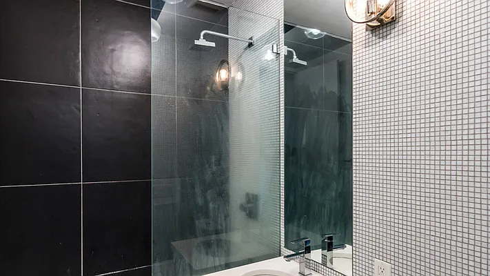 Rented by Nooklyn NYC LLC | media 62