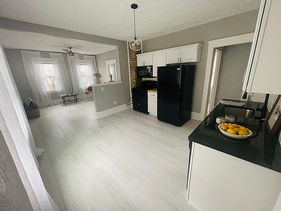 4th image of 859 Jefferson Ave APT 3