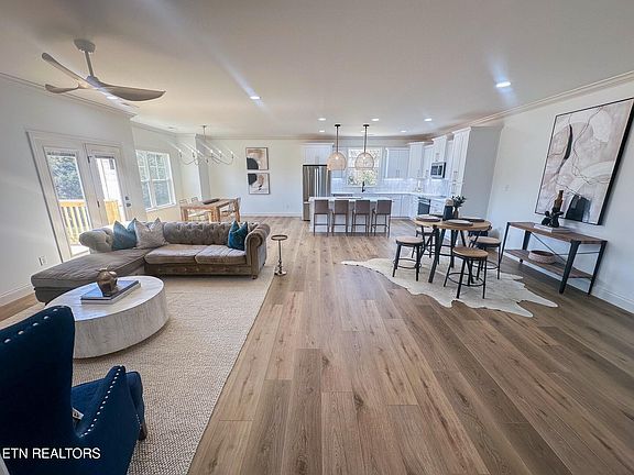 3rd image of 5924 Bingham Ln Lot 1