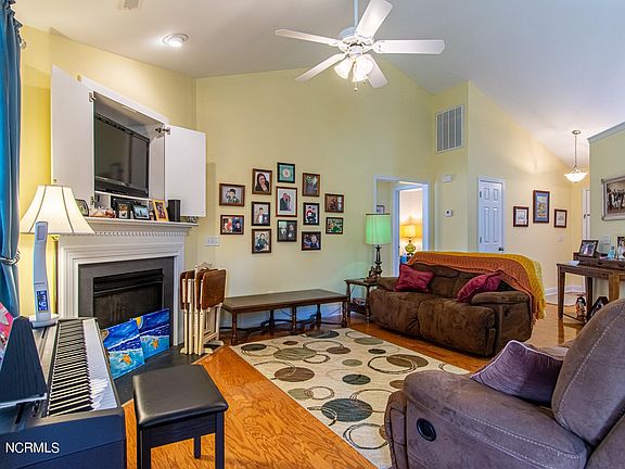 5th image of 6434 Lenoir Dr