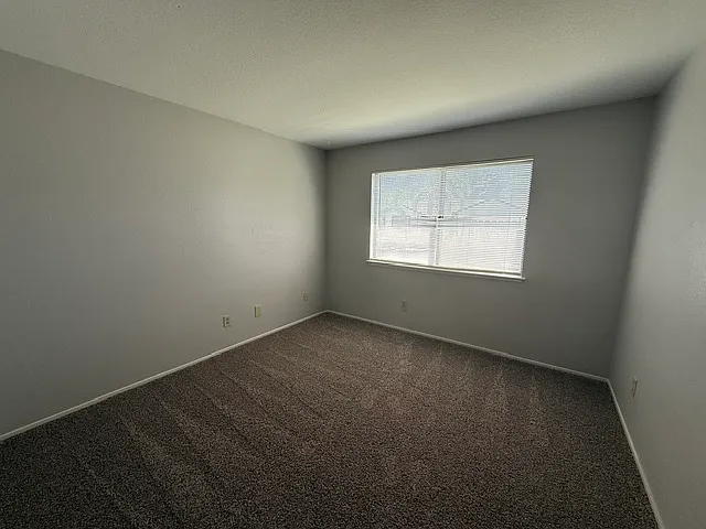 825 Cordwell Cir — Photo 9