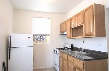 1st image of 722 Revere Ave #2