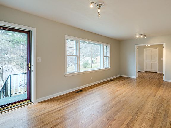 3rd image of 1116 S Seminole Dr #5