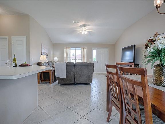 5th image of 1834 Palo Alto Ave