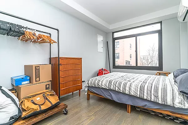 Rented by MySpaceNYC | media 16