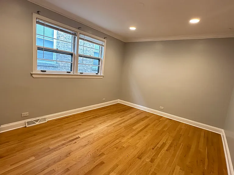5717 N Saint Louis Ave #2 — Photo 11
