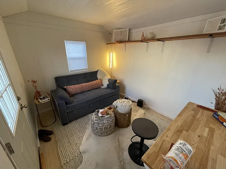 3717 N Franklin St — Photo 32