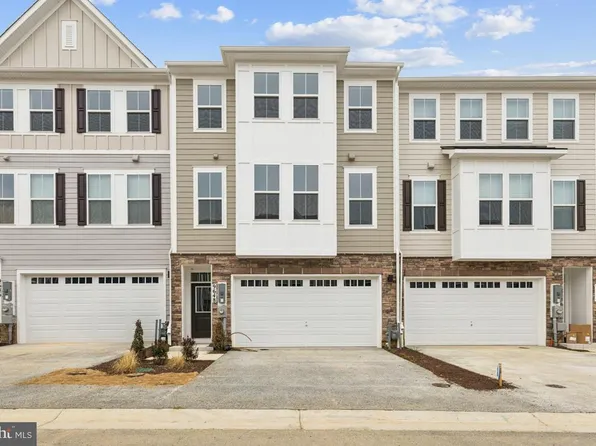 9648 Killenney Pl, Waldorf, MD 20601