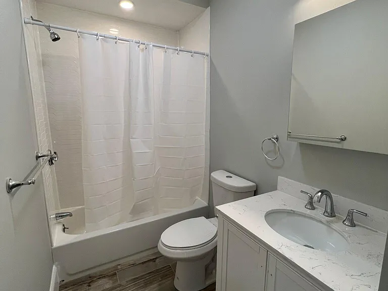 81 Pearl St #3 — Photo 8