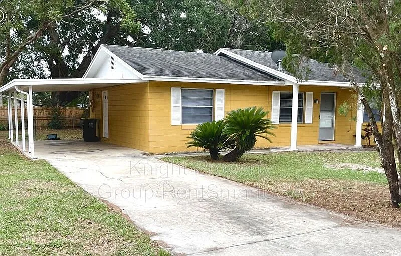 2 bed, 1.0 bath, 1100 sqft, $1,595 — Photo 2