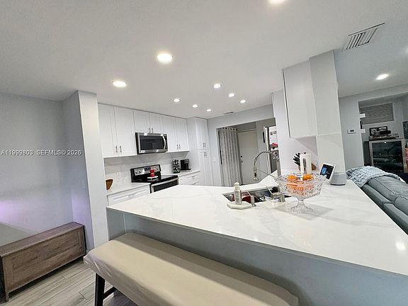 4th image of 6728 Boca Pines Trl APT B