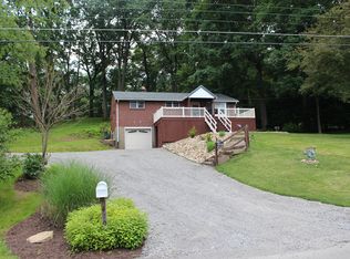 4702 S Woodland Cir, Gibsonia, PA 15044