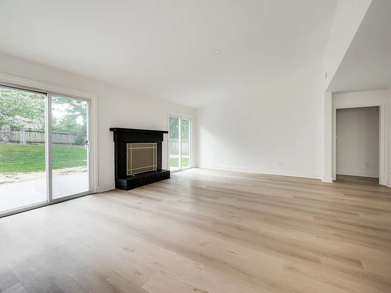 520 Riverview Dr — Photo 10