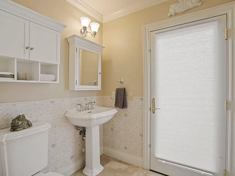 2925 Park Oak Dr — Photo 11
