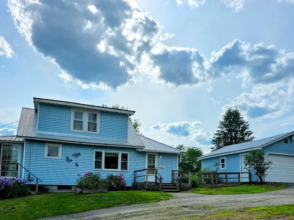 17 Lincoln Street, Brownville, ME 04414