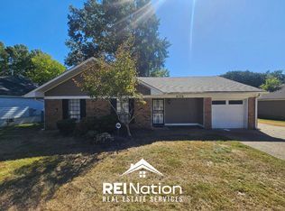 4374 Sandy Park Dr, Memphis, TN 38141