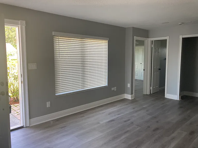 10606 Whitman Cir — Photo 9