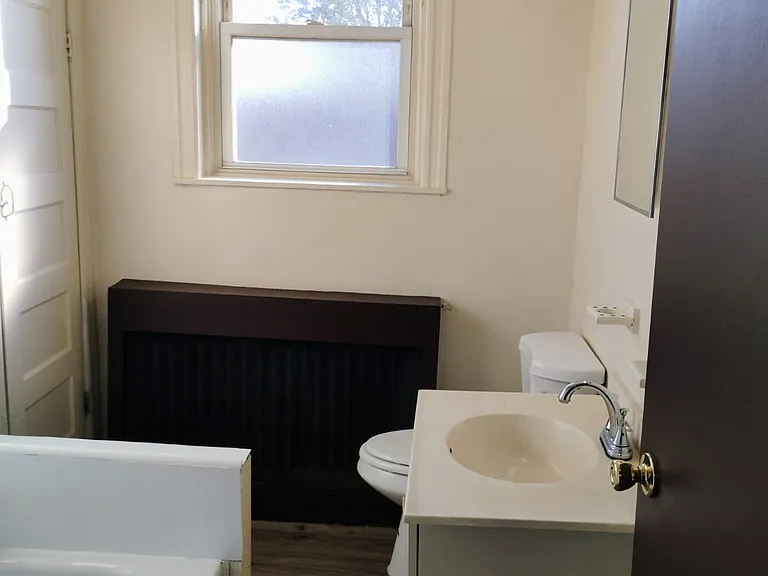 5202 Webster St #2 — Photo 14