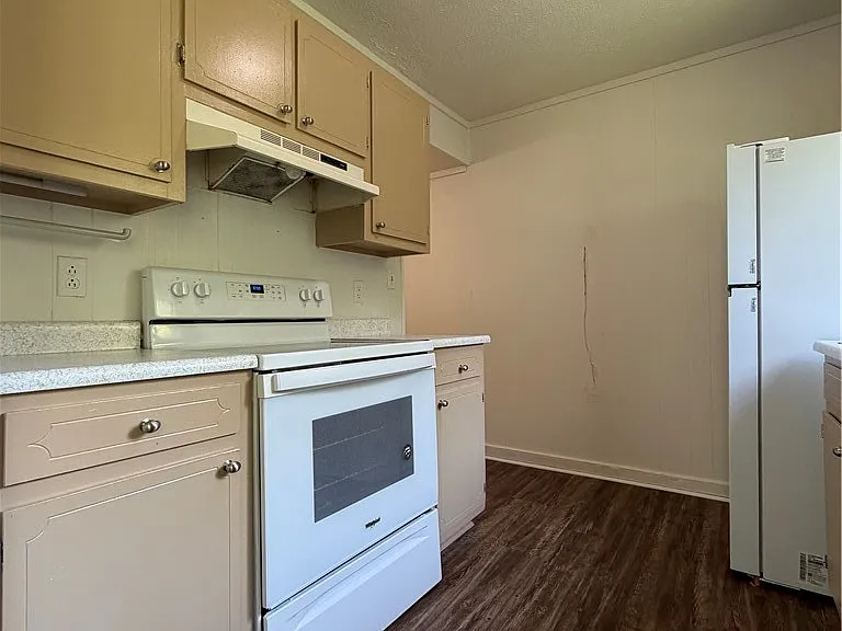 2835 Cherokee Rd — Photo 9