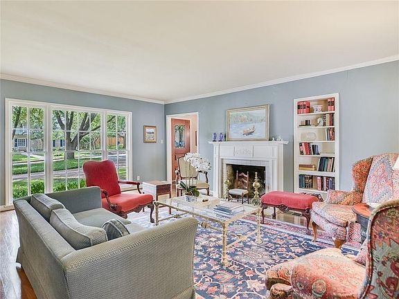 2nd image of 2607 McCallum Dr