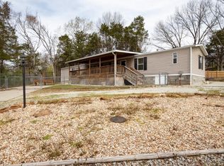 1011 Deerfield Rd, Merriam Woods Village, MO 65740