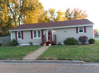 892 W Jackson St, Marshall, MO 65340