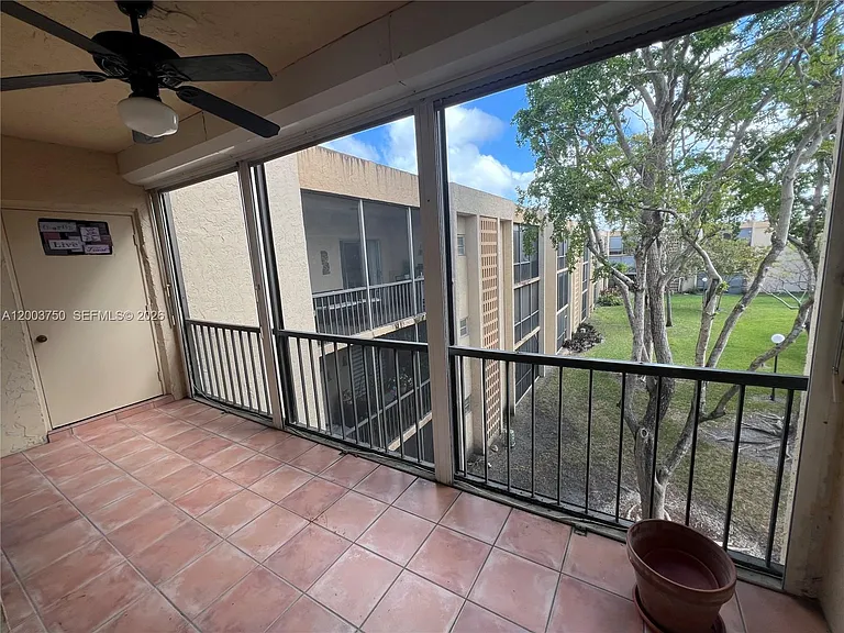 8401 SW 107th Ave #322E — Photo 21