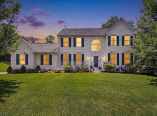 104 Hockenbury Dr, Glen Gardner Boro, NJ 08826