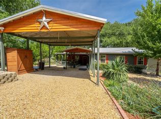 1204 Whispering Springs Dr, Tool, TX 75143