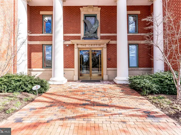955 26th St NW APT 411, Washington, DC 20037