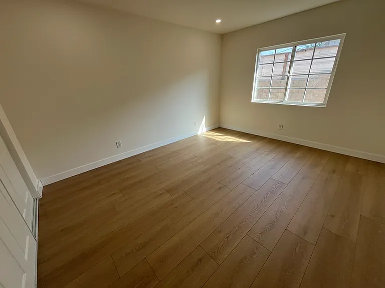 2655 Parkway Dr — Photo 7