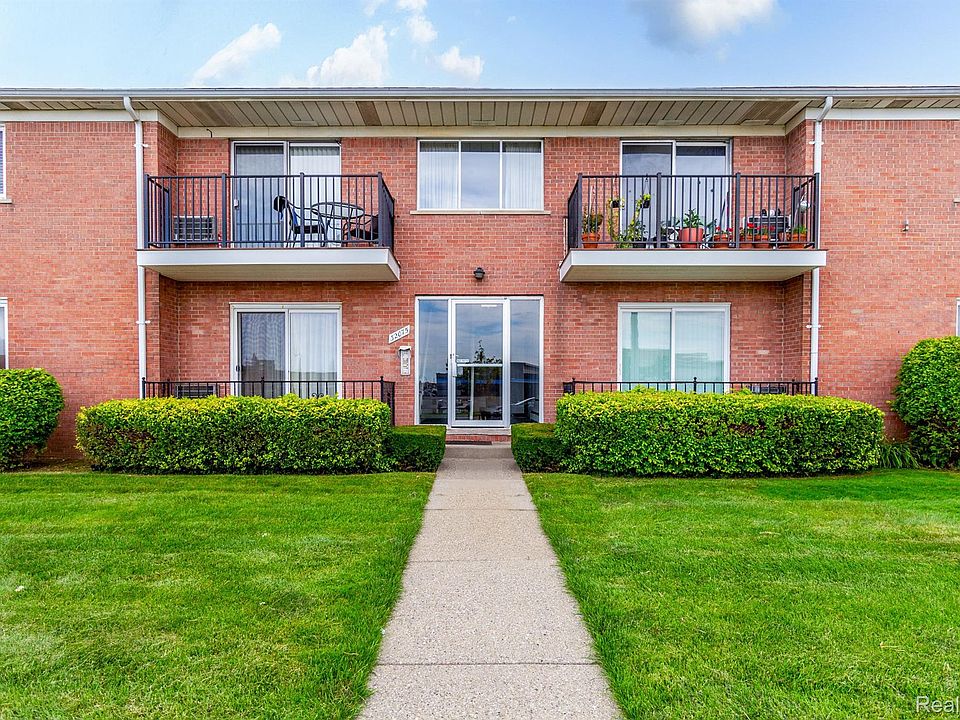 1st image of 32075 Beaconsfield St APT 27