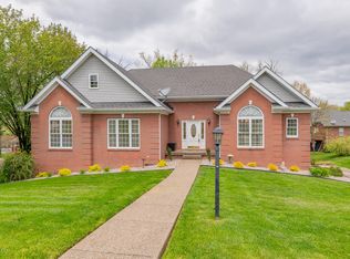 1609 Mahogany Run Dr, La Grange, KY 40031
