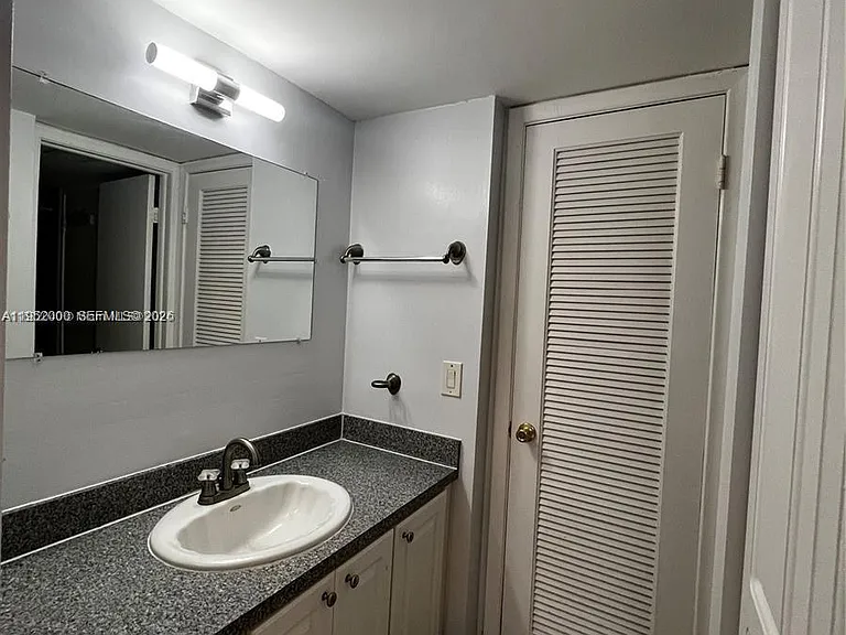 4111 Stirling Rd #308 — Photo 24